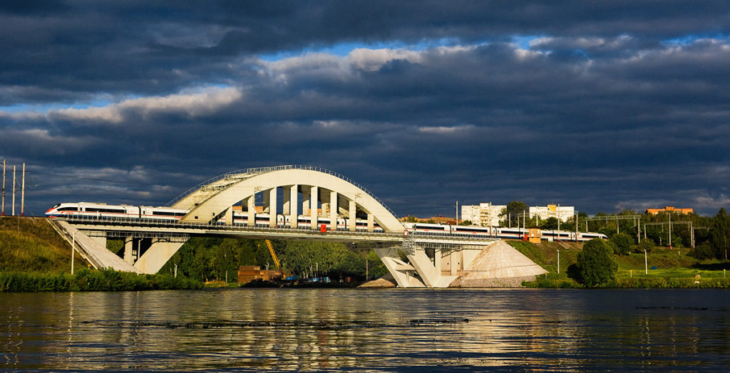 Берегами стали. Железнодорожный мост Химки. Химкинский мост ЖД. Мост Левобережный Химки. Химки мост через канал.